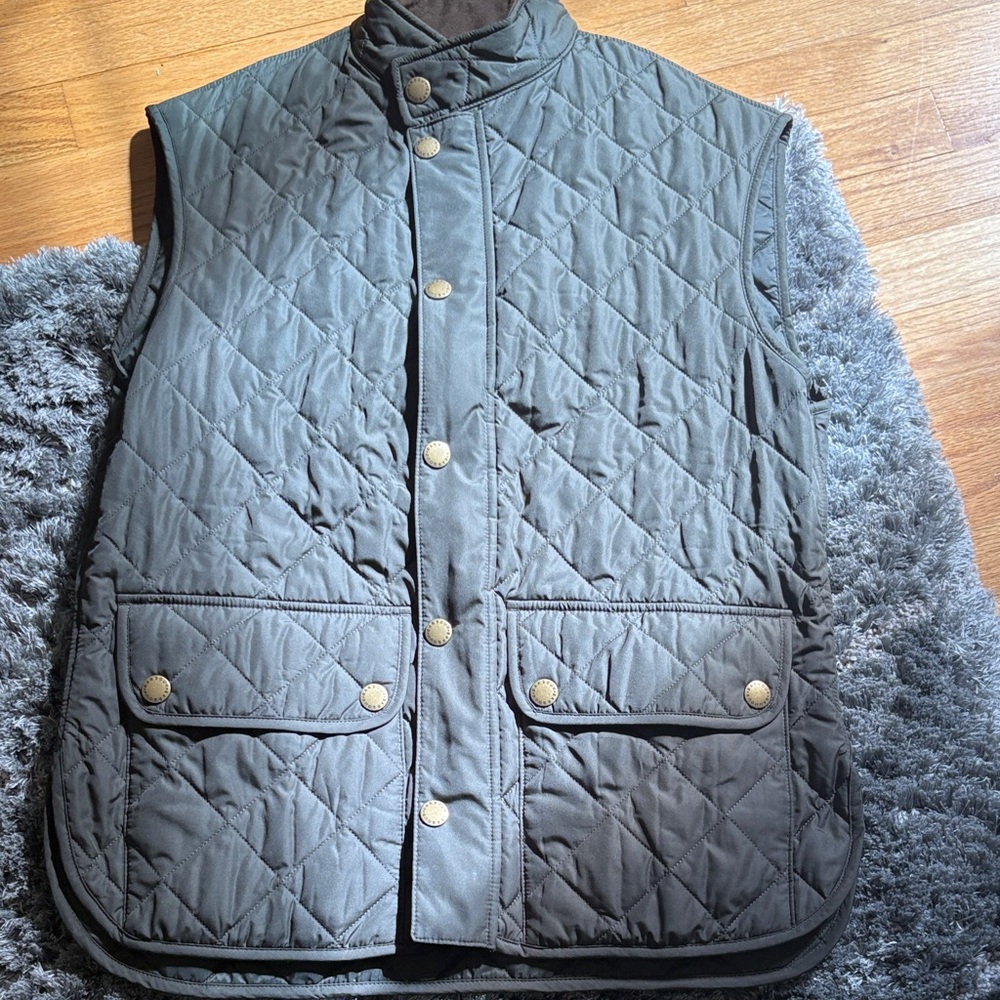 Men's Quilted Vest - Barbour size Large Forest Green color. Non smoker owner